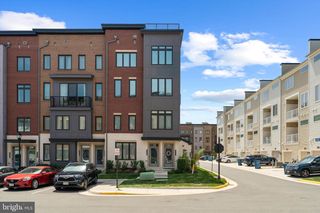 43179 MONGOLD SQARE, Ashburn, VA 20148