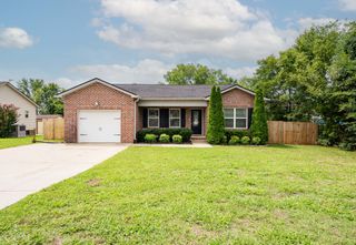 516 Twyla Dr, Lebanon, TN 37087