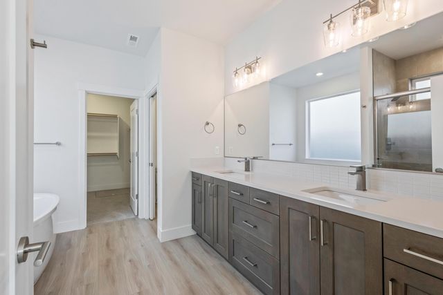 4065 SW 47th Street, Redmond, OR 97756