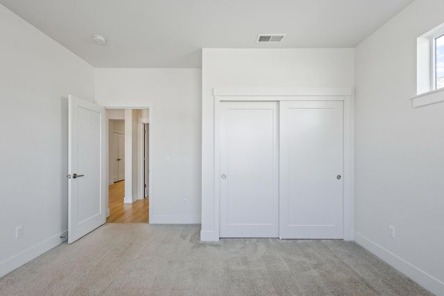 4065 SW 47th Street, Redmond, OR 97756