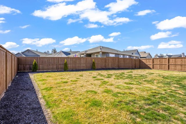 4065 SW 47th Street, Redmond, OR 97756