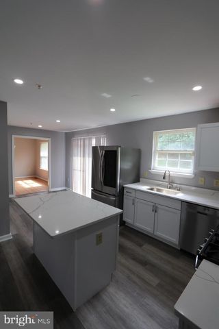 5213 ZEPHYR AVE, Clinton, MD 20735