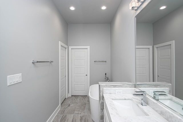 201 Kanis Ridge Drive, Little Rock, AR 72223