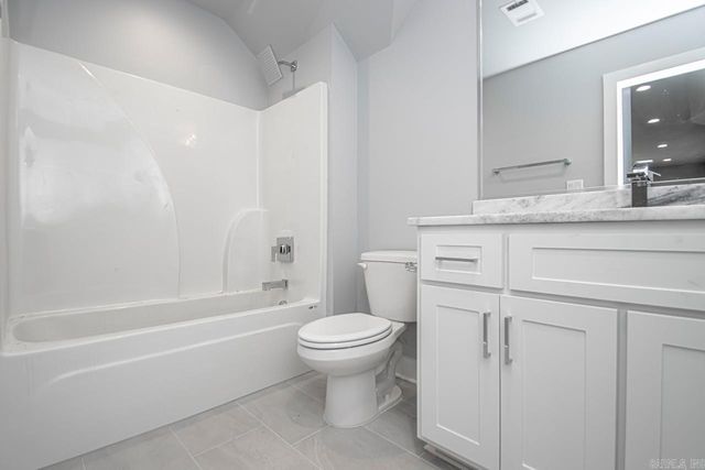 201 Kanis Ridge Drive, Little Rock, AR 72223