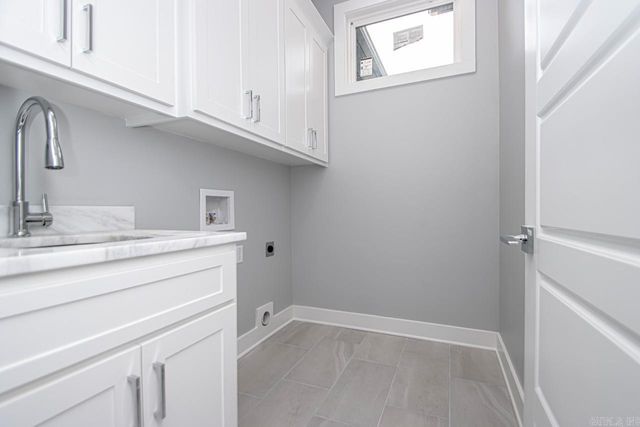 201 Kanis Ridge Drive, Little Rock, AR 72223