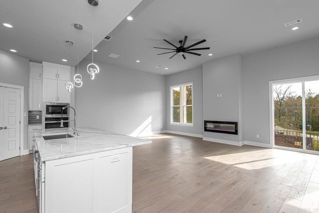 201 Kanis Ridge Drive, Little Rock, AR 72223