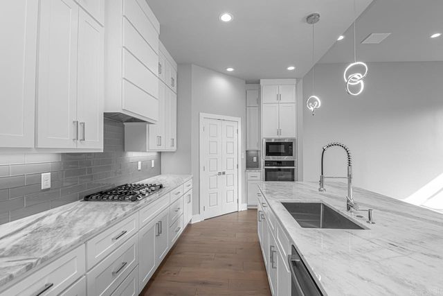 201 Kanis Ridge Drive, Little Rock, AR 72223