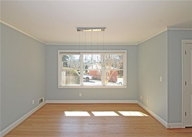 1131 Milmar NW Drive, Atlanta, GA 30327