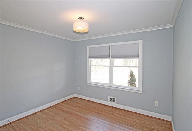 1131 Milmar NW Drive, Atlanta, GA 30327