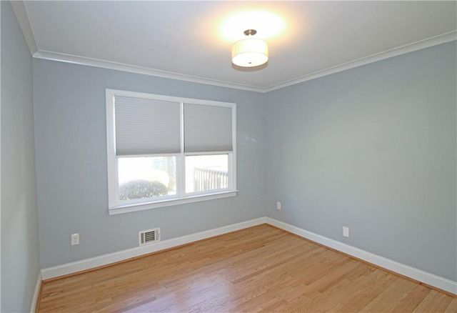 1131 Milmar NW Drive, Atlanta, GA 30327