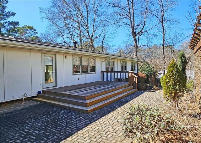 1131 Milmar NW Drive, Atlanta, GA 30327