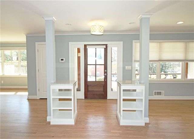 1131 Milmar NW Drive, Atlanta, GA 30327