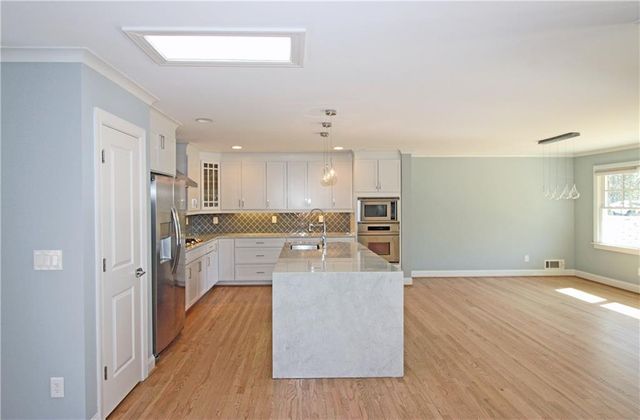 1131 Milmar NW Drive, Atlanta, GA 30327