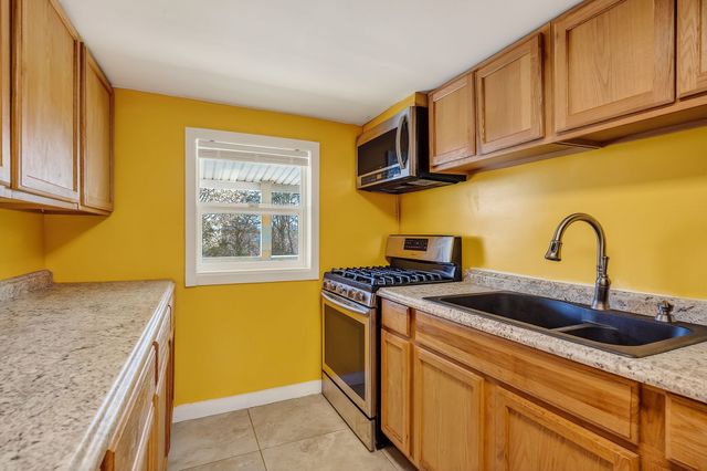 1410 College St, Spencer, TN 38585