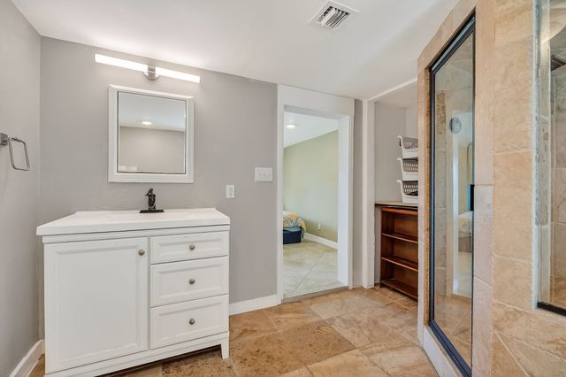 1410 College St, Spencer, TN 38585