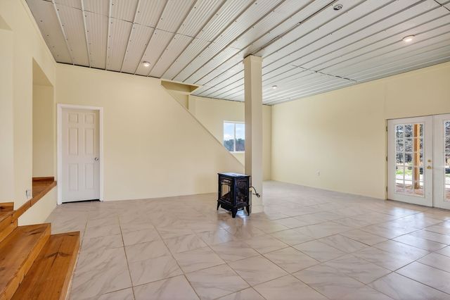 1410 College St, Spencer, TN 38585