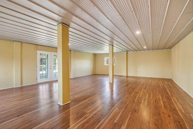 1410 College St, Spencer, TN 38585