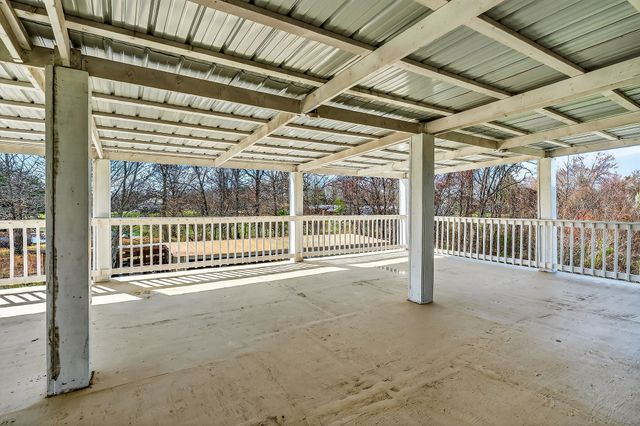 1410 College St, Spencer, TN 38585