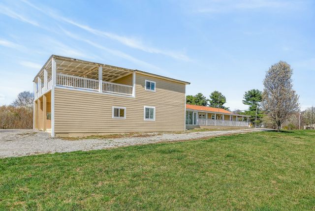 1410 College St, Spencer, TN 38585