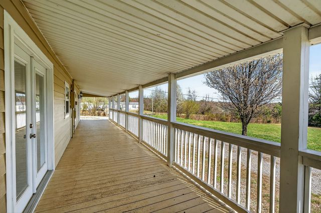 1410 College St, Spencer, TN 38585