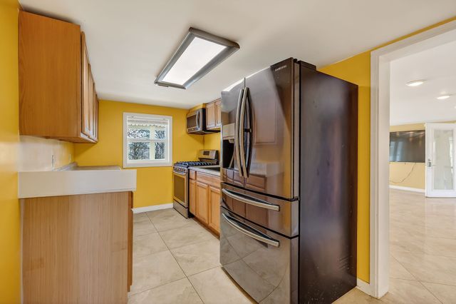 1410 College St, Spencer, TN 38585