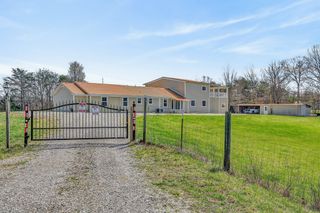 1410 College St, Spencer, TN 38585