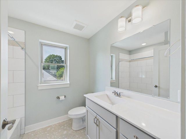 2913 N 4th Street, Minneapolis, MN 55411