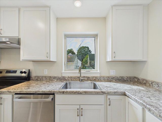 2913 N 4th Street, Minneapolis, MN 55411