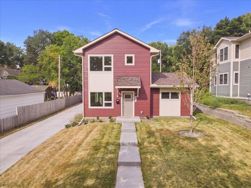 2913 N 4th Street, Minneapolis, MN 55411 — photo 2