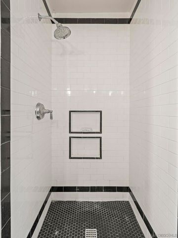 816 F, Coronado, CA 92118