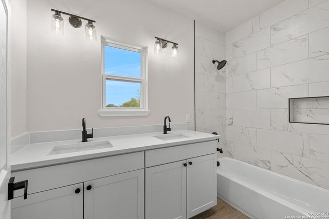 114 packard, San Antonio, TX 78211