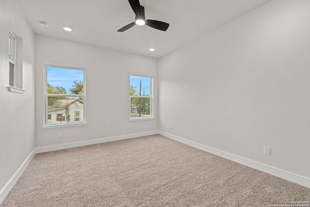 114 packard, San Antonio, TX 78211