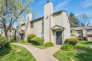 9141 Newhall Dr #60, Sacramento, CA 95826