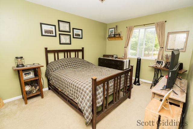 1100 Sprucewood Drive, Greenville, MI 48838
