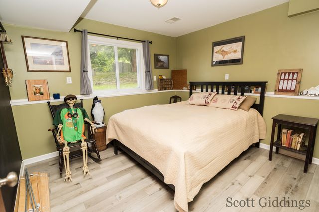 1100 Sprucewood Drive, Greenville, MI 48838