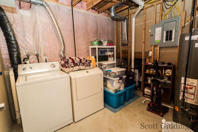 1100 Sprucewood Drive, Greenville, MI 48838