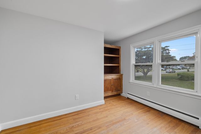 12 Burgess Place, Groton, CT 06340