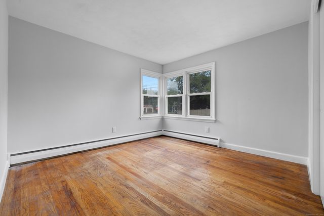 12 Burgess Place, Groton, CT 06340