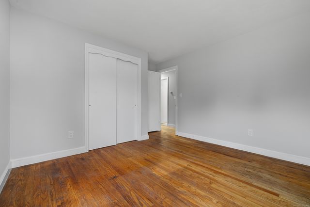 12 Burgess Place, Groton, CT 06340