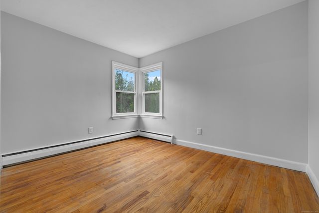 12 Burgess Place, Groton, CT 06340