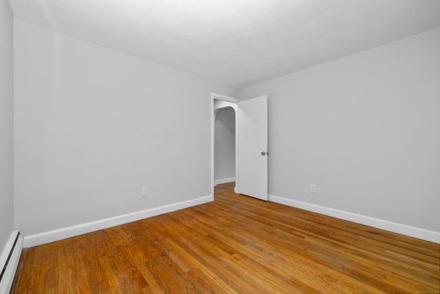 12 Burgess Place, Groton, CT 06340