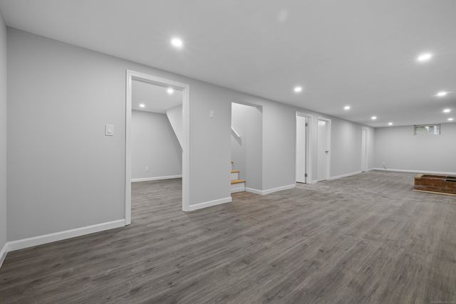 12 Burgess Place, Groton, CT 06340