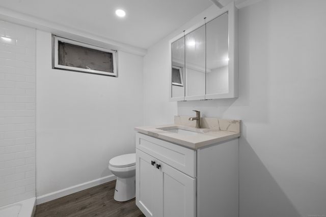 12 Burgess Place, Groton, CT 06340