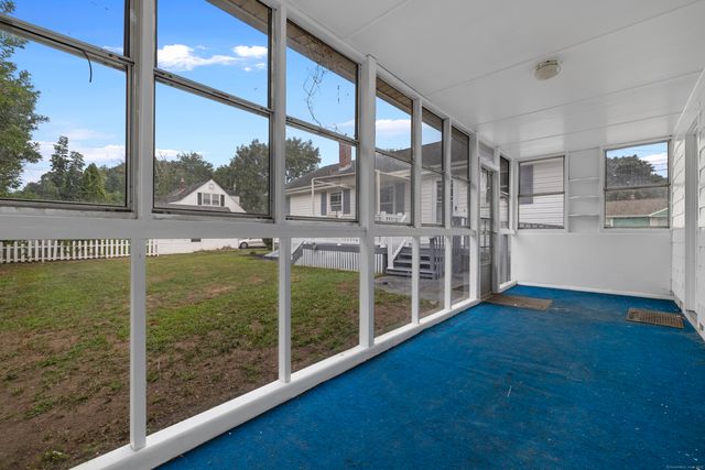 12 Burgess Place, Groton, CT 06340