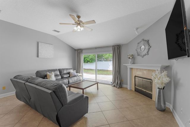 908 W Doty Branch Lane, Saint Johns, FL 32259
