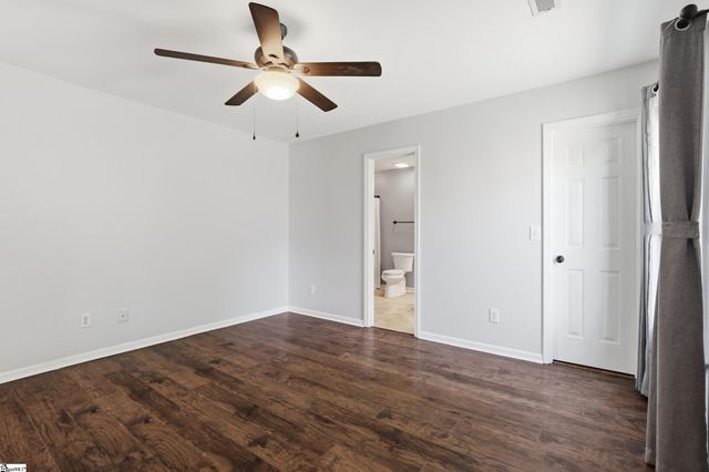 6 Grackle Court, Simpsonville, SC 29680