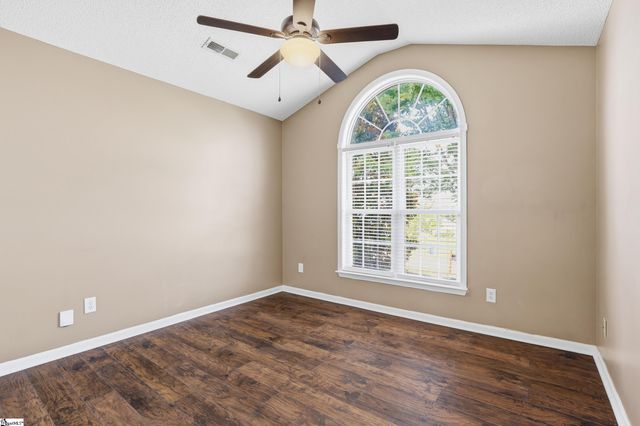 6 Grackle Court, Simpsonville, SC 29680