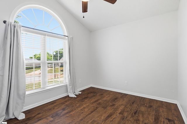 6 Grackle Court, Simpsonville, SC 29680