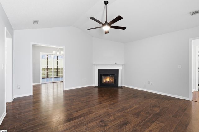 6 Grackle Court, Simpsonville, SC 29680