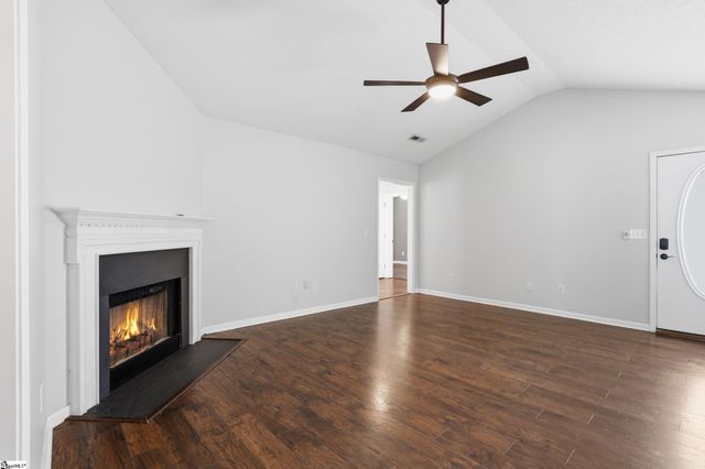 6 Grackle Court, Simpsonville, SC 29680